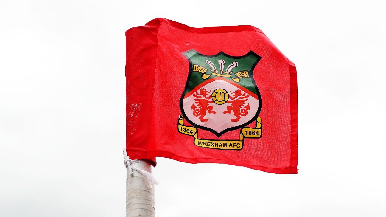 Wrexham move joint-top of League 1 after 2-0 win