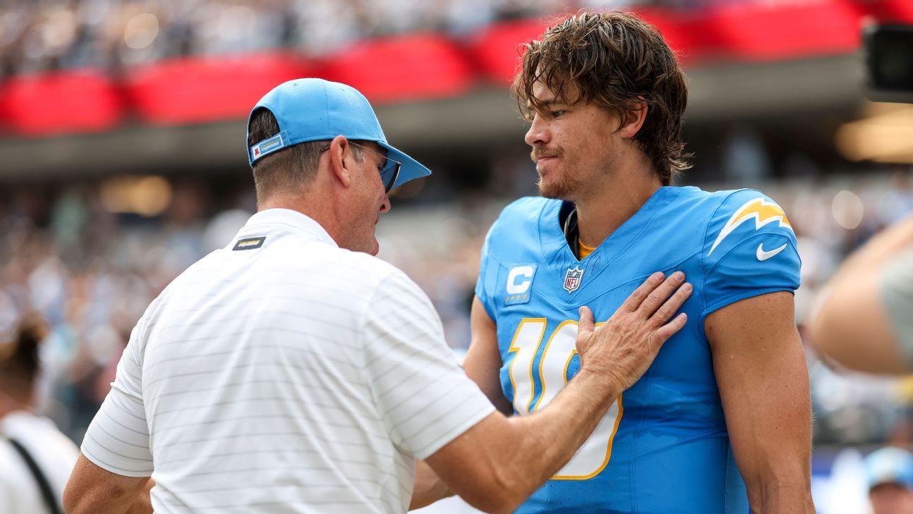 QB Justin Herbert injures leg in Los Angeles Chargers' win