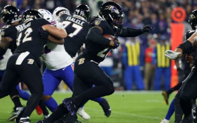 Derrick Henry runs for an 87-yard TD on Ravens' first play