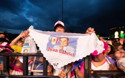 Juan Gabriel Concert Screening at Zócalo Attracts 70,000 People