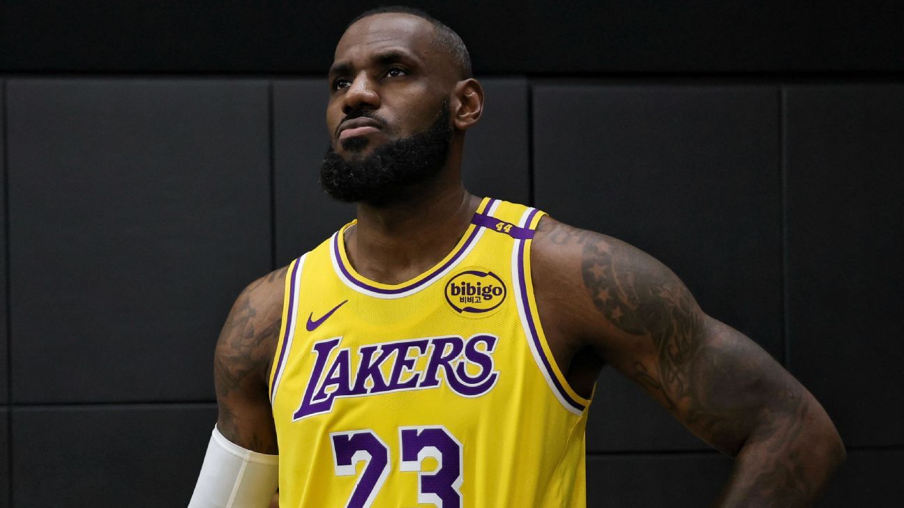 Sources - LeBron James won't play in Lakers' preseason opener