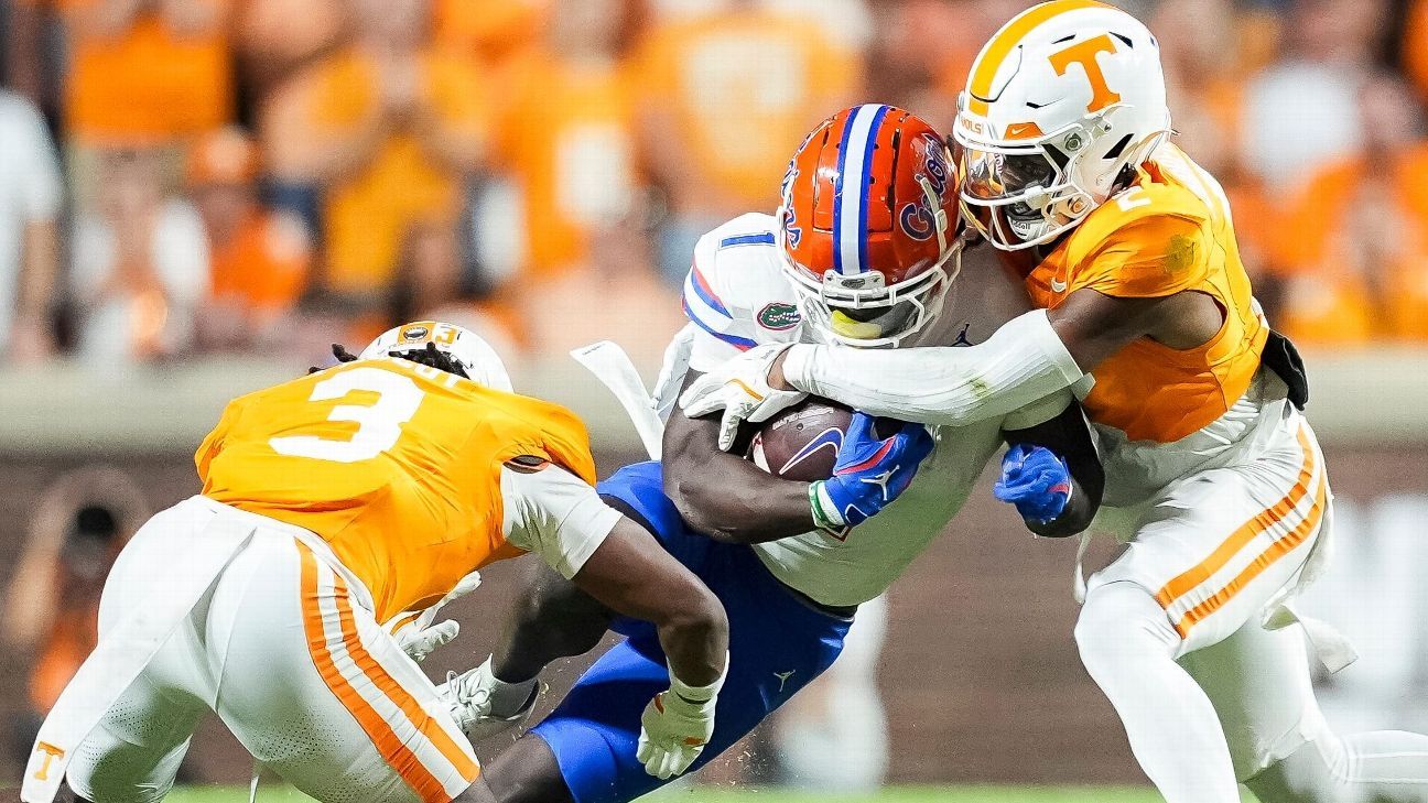 Tennessee's aggressive defense carrying load for uneven offense