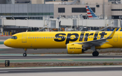 Two women say they were kicked off a Spirit Airlines flight for wearinf crop tops