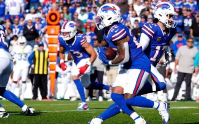 Bills WR Mack Hollins scores on fourth-and-goal vs. Dolphins