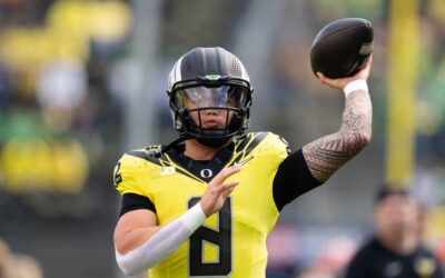 Oregon remains atop AP Top 25 ahead of first CFP rankings