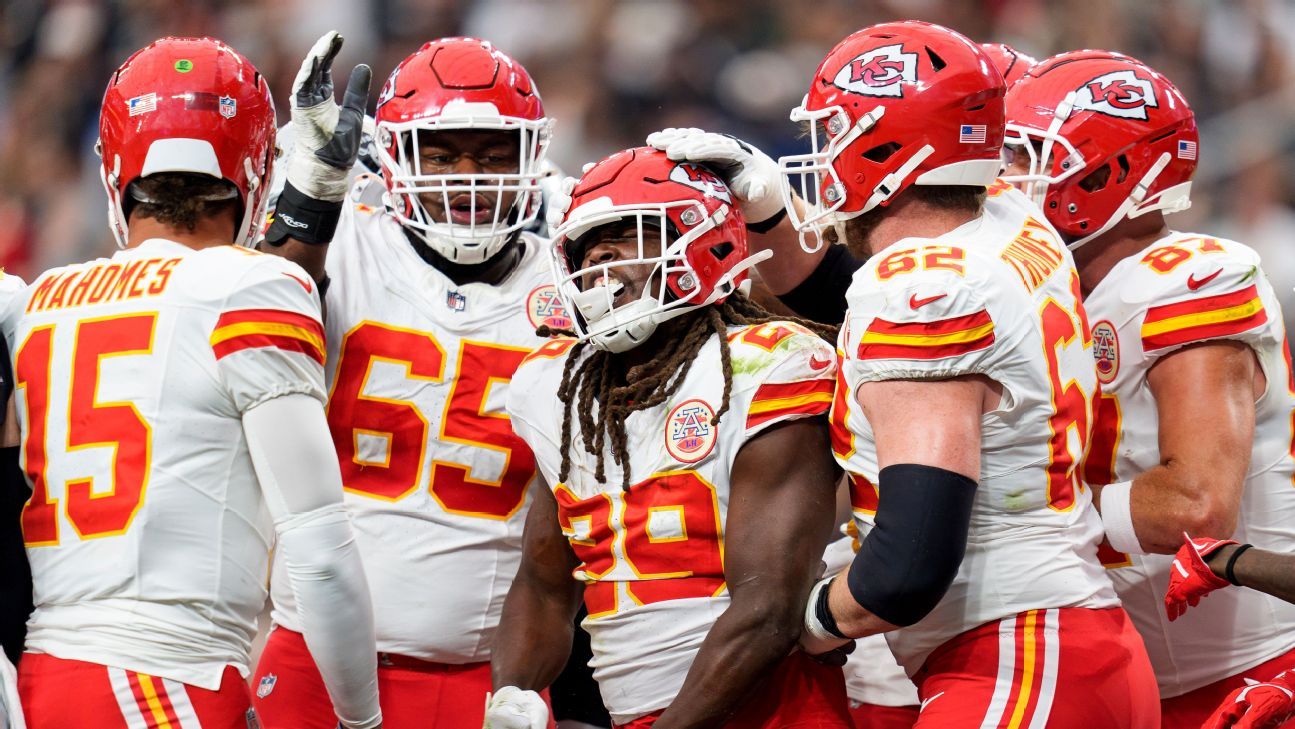 Kansas City Chiefs find success in bringing back Hunt, Smith-Schuster