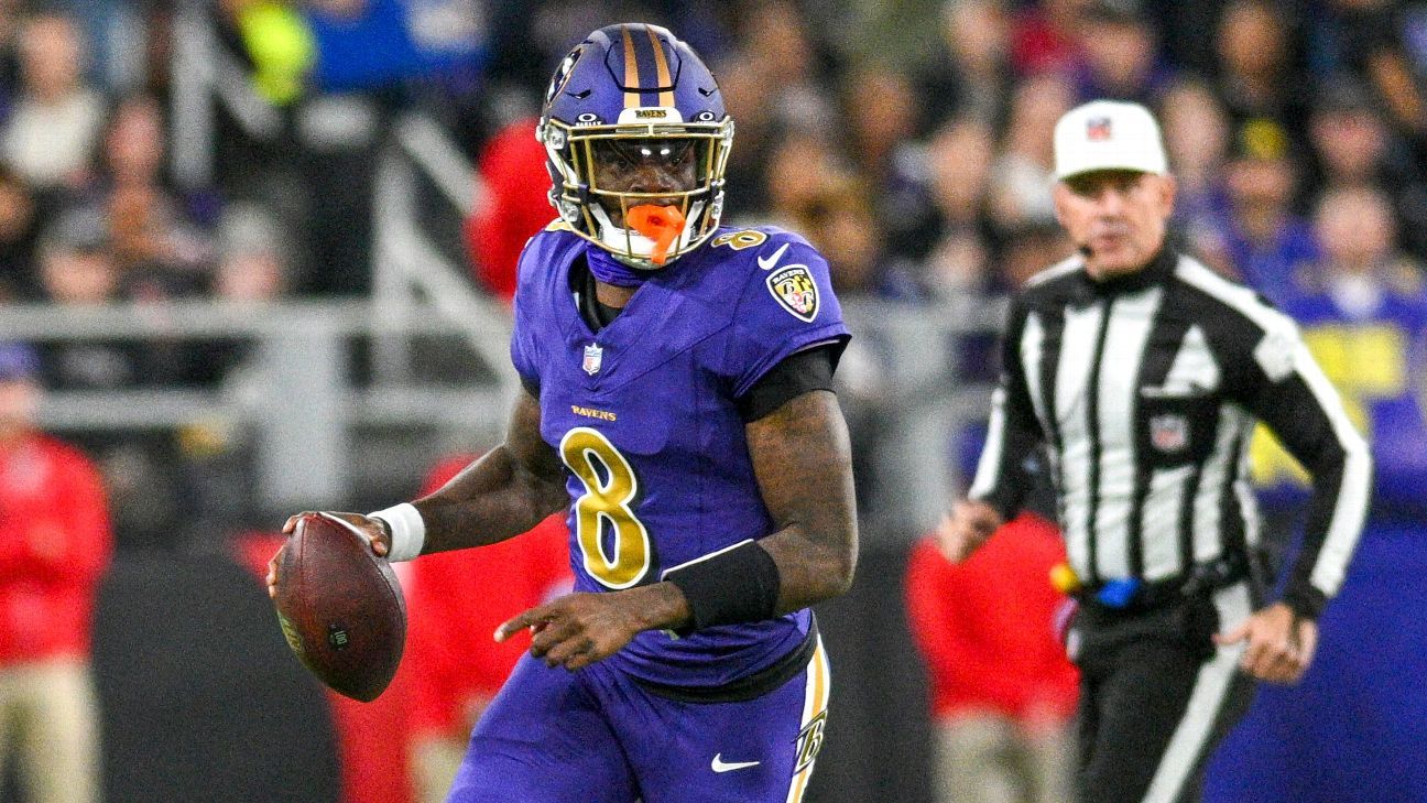 Ravens' Lamar Jackson hits Nelson Agholor with 6-yard TD pass