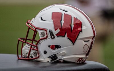 Carter Smith, No. 3 dual-threat 2025 QB, commits to Wisconsin