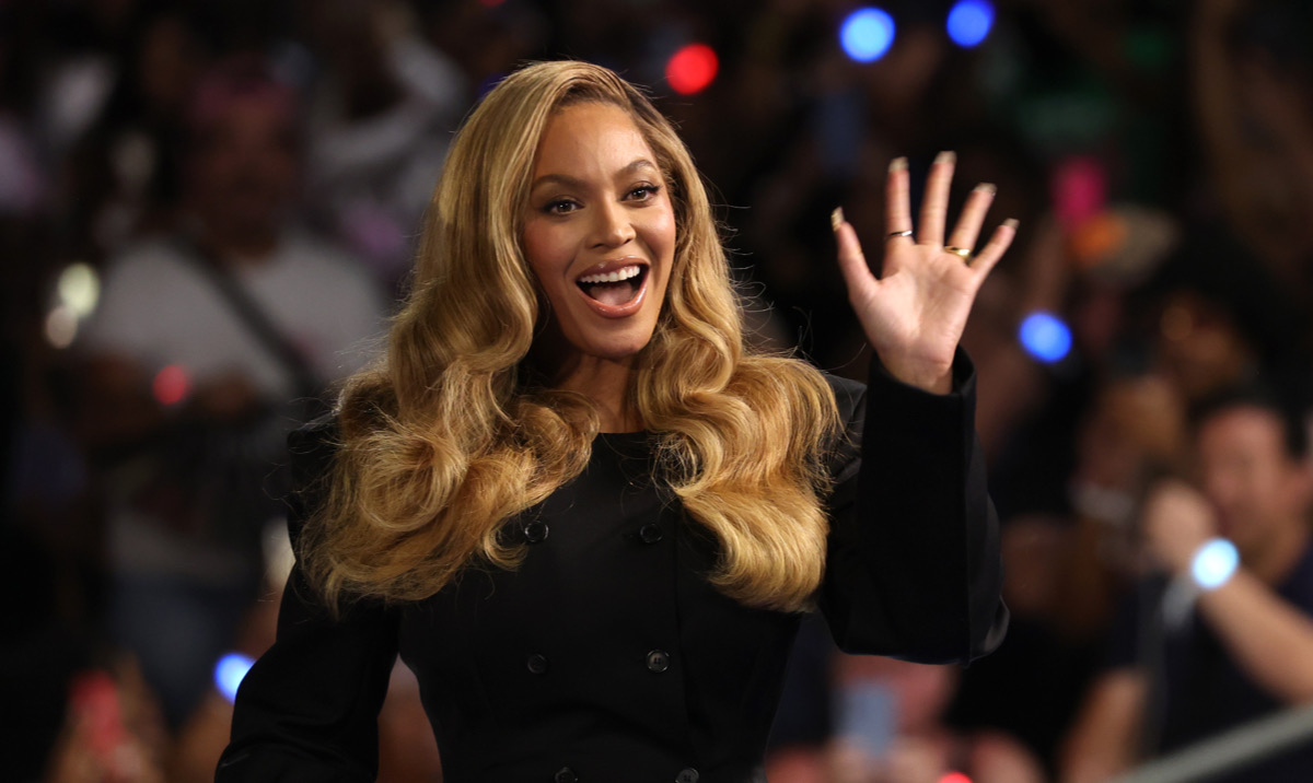 Beyoncé To Perform at Halftime Show for Ravens vs. Texans Football Christmas Day Game on Netflix!