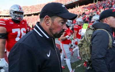 Oregon still No. 1 in AP Top 25; Ohio State, Miami, Clemson fall