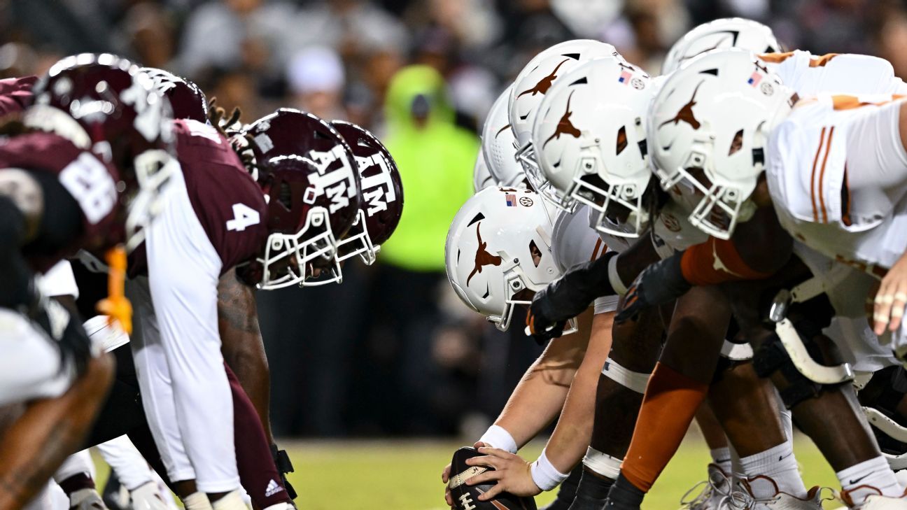 Scenes from the first Texas-Texas A&M game in 13 years