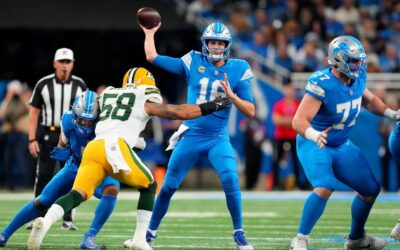 Lions retain control of NFC North with late victory over Packers