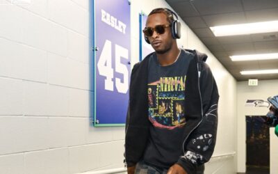 Geno Smith's Nirvana shirt leads Week 15 arrivals