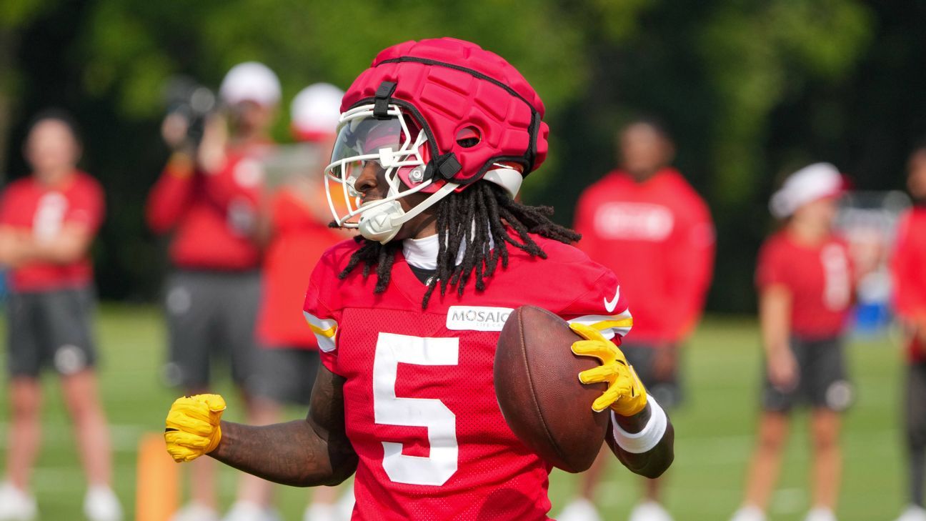 Sources - Chiefs to activate WR Hollywood Brown, barring setbacks