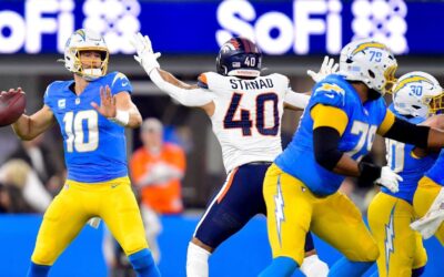 Chargers' comeback denies Broncos playoff-clinching win