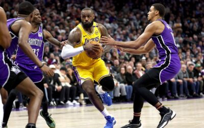 LeBron breaks all-time minutes record as Lakers get on track