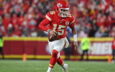 Patrick Mahomes runs 15 yards for Chiefs' first TD vs. Texans