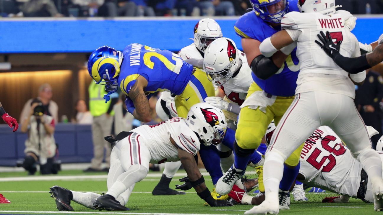 Rams Matthew Stafford scrambles sets up Kyren Williams TD