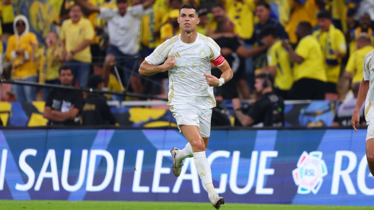 Transfer rumors, news: Cristiano Ronaldo open to Al Nassr exit