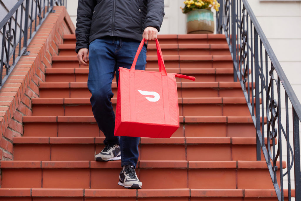 DoorDash Cracks Down on Account Sharing Among Drivers • Hollywood Unlocked