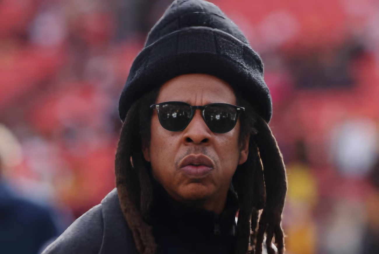 Jay-Z Hit With Lawsuit • Hollywood Unlocked