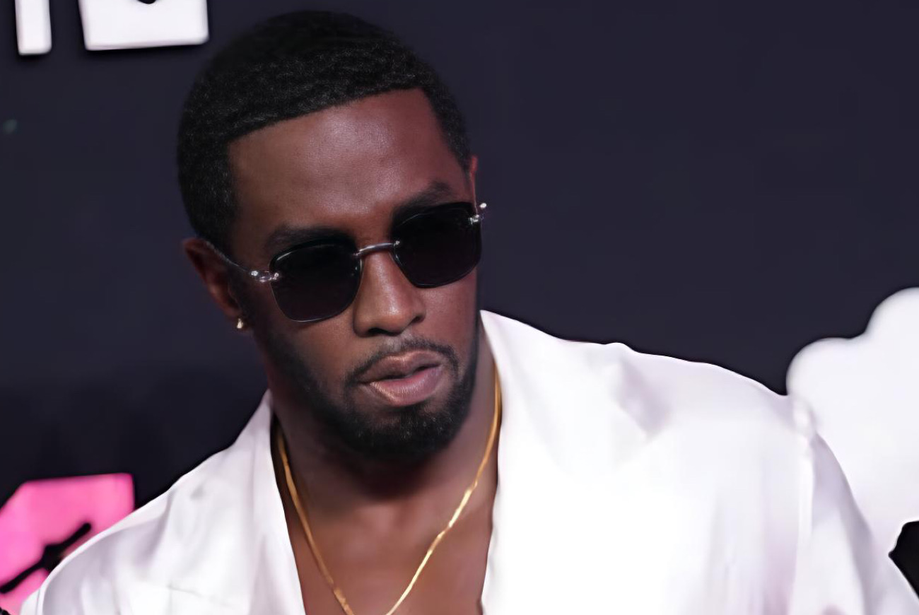 Diddy Gives Up On Trying To Get Out Of Jail Before Trial • Hollywood Unlocked