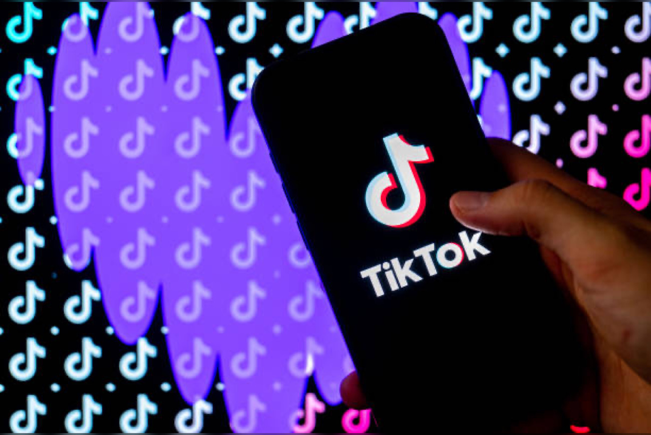 US Lawmakers Sends Message To Tiktok • Hollywood Unlocked