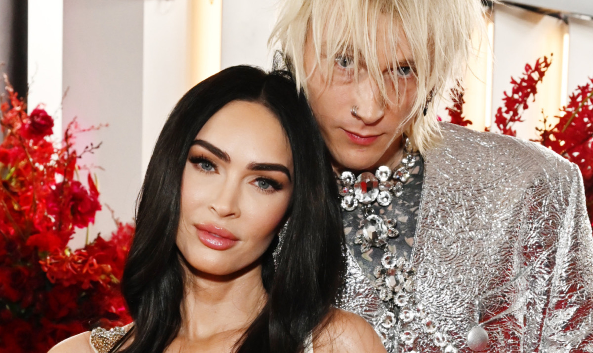 Just weeks after Megan Fox announced she’s pregnant the actress and musician Machine Gun Kelly has reportedly called it quits…again.