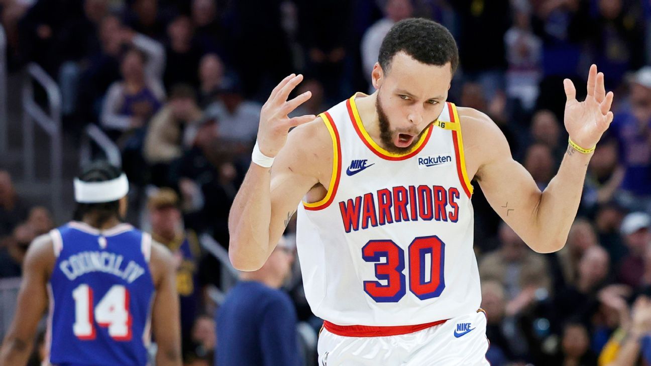 Warriors' Stephen Curry drains 8-of-8 3s despite thumb sprain