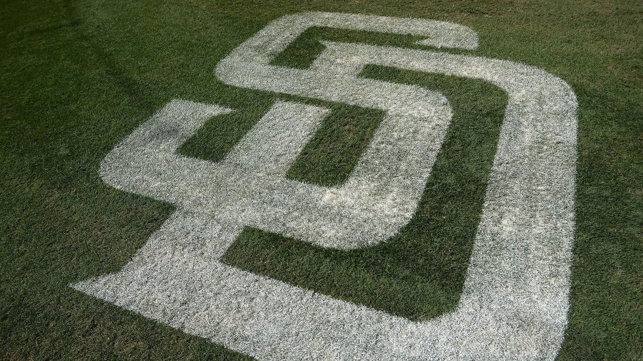 Wife of late Padres owner Peter Seidler sues for control of team