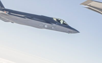 OMG: US Navy Jet Crashes into San Diego Bay, Pilots Safely Eject Before Impact