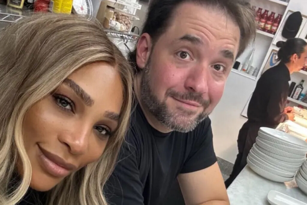 Alexis Ohanian Stands by Serena Williams After Super Bowl • Hollywood Unlocked