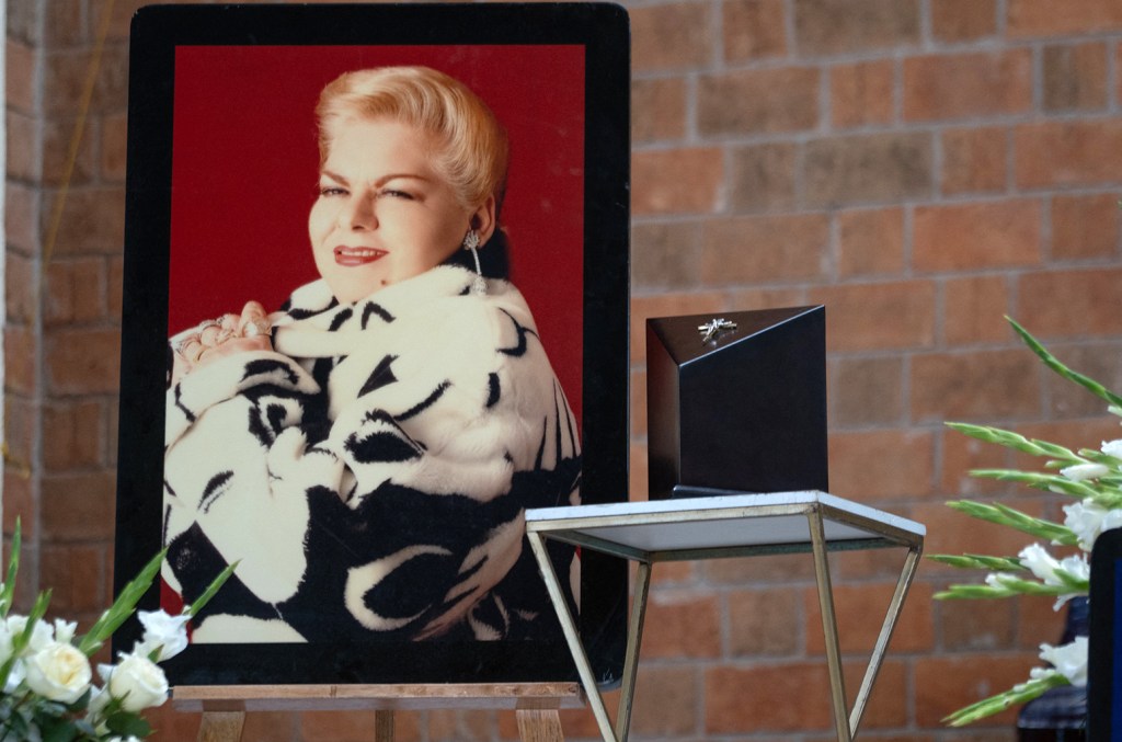 Paquita la del Barrio Receives Posthumous Mariachi Tribute in Mexico