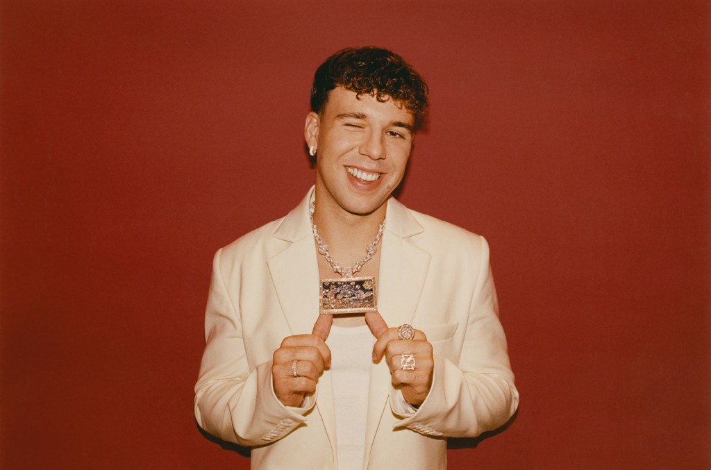 Quevedo's 2025 Buenas Noches Latin America Tour Dates Revealed