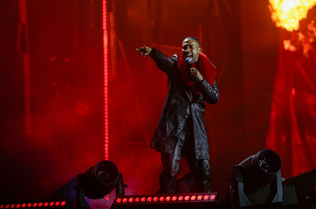 Don Omar Wraps Sueños Festival With Crowd-Pleasing Set