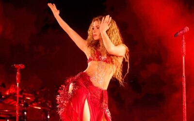 Shakira Brings Out Ozuna As Special Guest at the MetLife Stadium