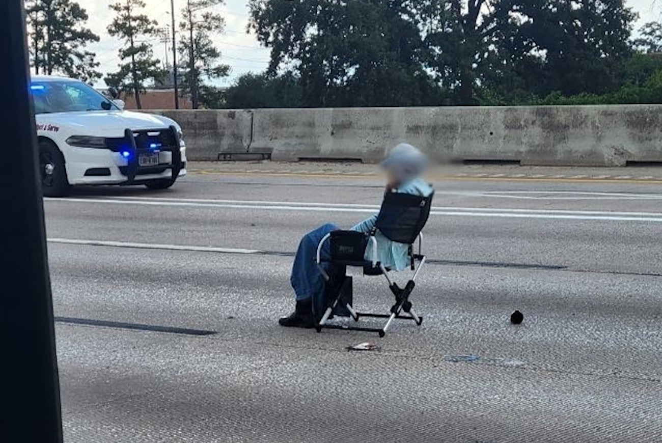 Armed 64-Year-Old Woman Surrenders In Hours-Long Police Standoff After Blocking Texas Highway I-45 While Seated In Lawn Chair