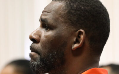 R. Kelly Reportedly Suffered An Overdose And Was Rushed To The Hospital