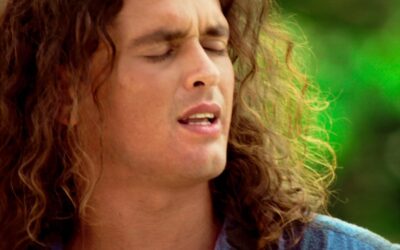 Carlos Vives' 'La Tierra del Olvido' Turns 30: All Songs Ranked