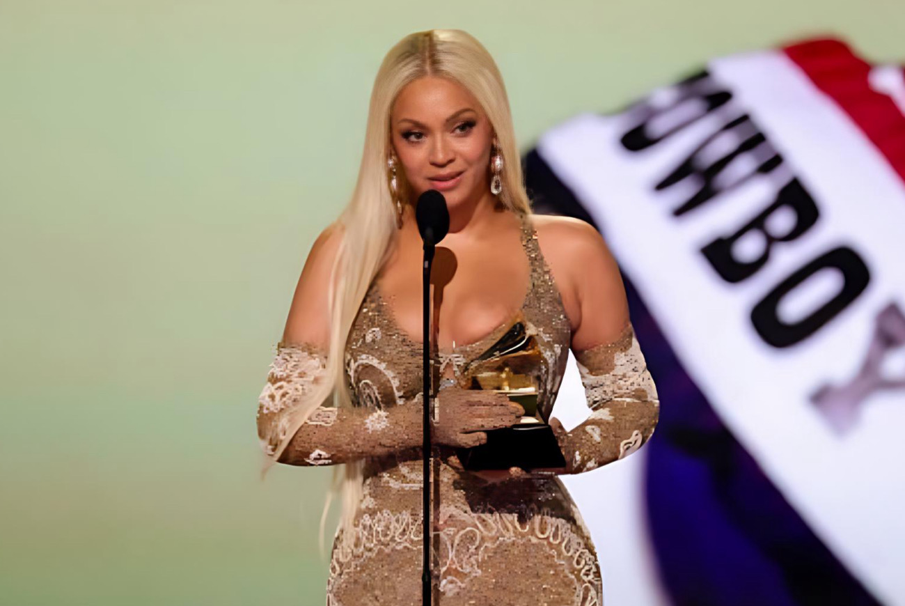 Beyoncé’s Crew Robbed • Hollywood Unlocked