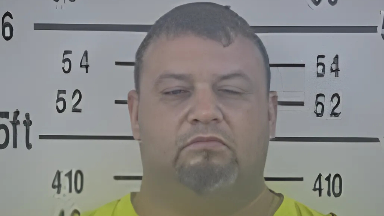 Texas Man Arrested After Teen Daughter Gives Birth in Walmart Bathroom and Leaves Newborn in Trash