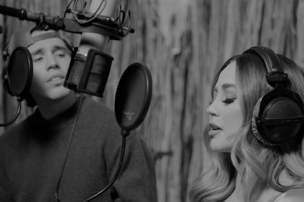 Diferente Nivel & Carolina Ross' Collab Voted Best New Latin Music