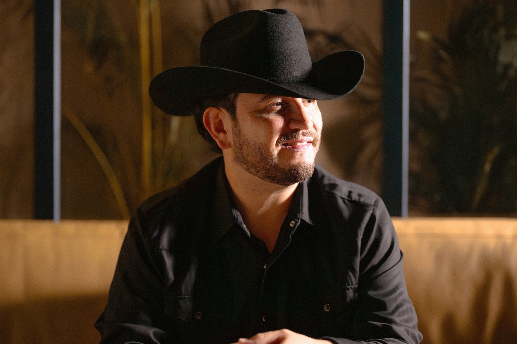 Edén Muñoz Breaks Down Songs From New Album 'Piedras A La Luna'