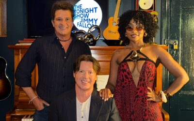 Arthur Hanlon, Carlos Vives & Goyo Perform on 'The Tonight Show'