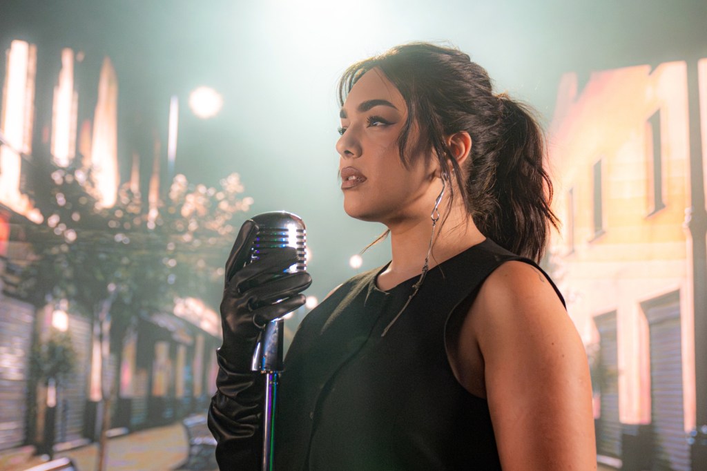 Ángela Leiva, Santy y Su Estilo Único & More