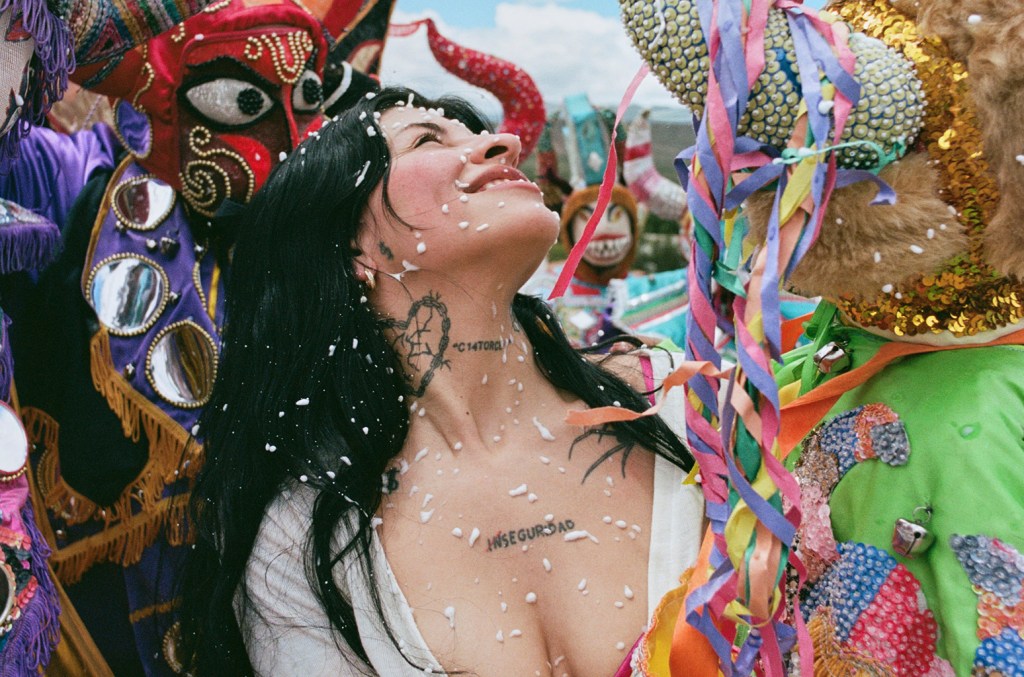 Cazzu Sets 2026 Latinaje Tour, Her First-Ever in the U.S.