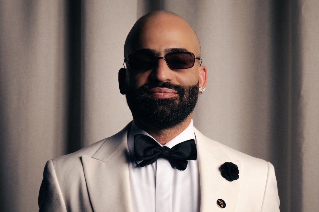 Arcángel Unveils La 8va Maravilla World Tour 20 Aniversario: Exclusive